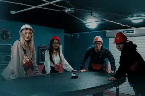 Экшн-игра «Among Us» от Quest Center